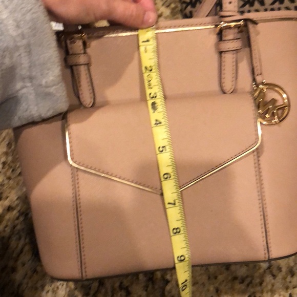 Michael Kors Handbag - Picture 16 of 16